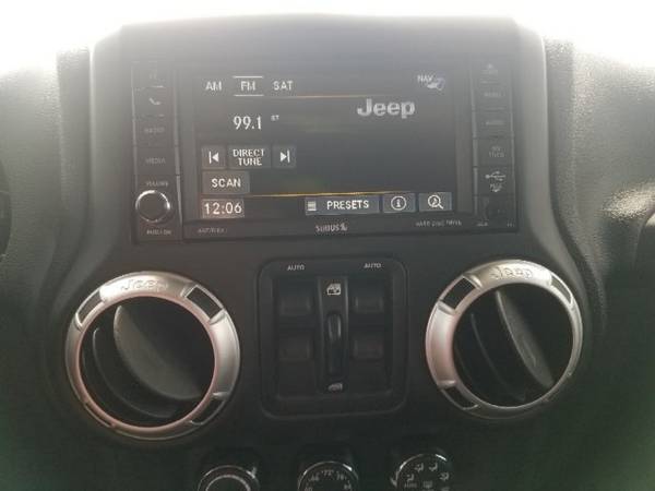2015 Jeep Wrangler Unlimited Sahara 4x4 4WD Four Wheel SKU:FL713372 for sale in Corpus Christi, TX – photo 14