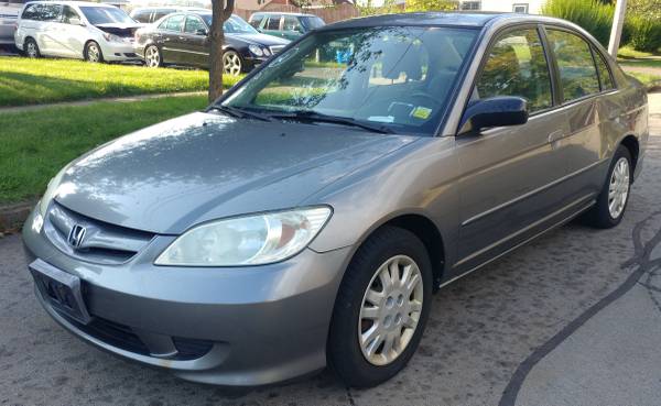 2004 Honda Civic LX Auto with 133000 mi. 36+ mpg. for sale in Rochester , NY