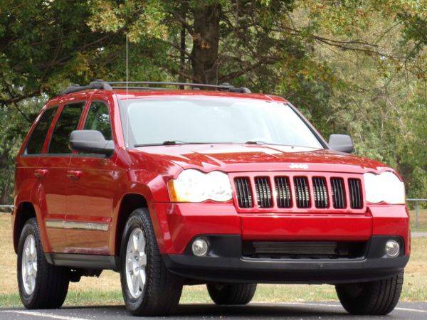 2010 Jeep Grand Cherokee 4dr Laredo 4WD for sale in Cleveland, OH – photo 2