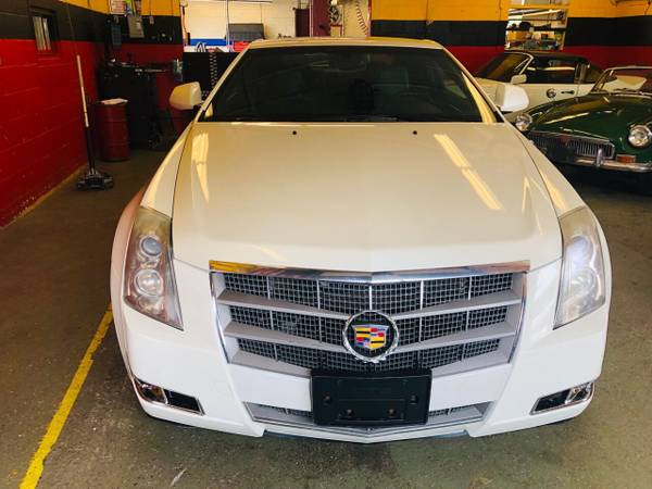 2011 CADILLAC CTS COUPE AWD CLEAN CARFAX SERVICED! for sale in Bellingham, MA – photo 3