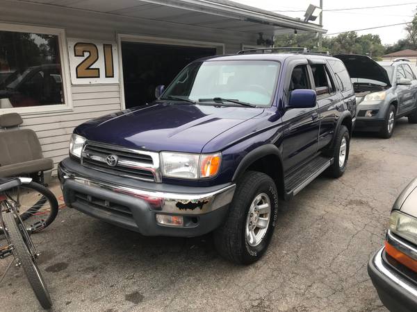 1999 Toyota 4 Runner SR5 for sale in Springfield, IL