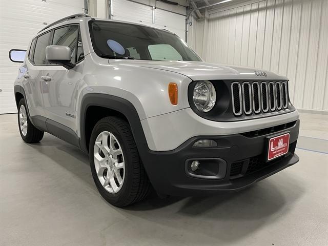 2016 Jeep Renegade Latitude for sale in Lancaster, WI – photo 2