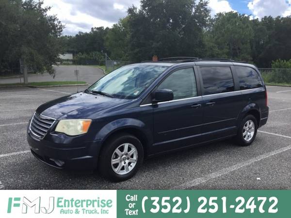2008 Chrysler Town Country Touring - - by dealer for sale in Leesburg, FL