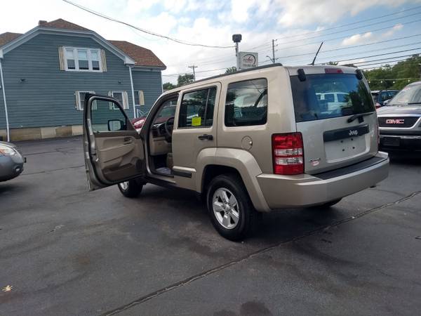 2010 Jeep Liberty 4x4 - - by dealer - vehicle for sale in Swansea, MA – photo 11