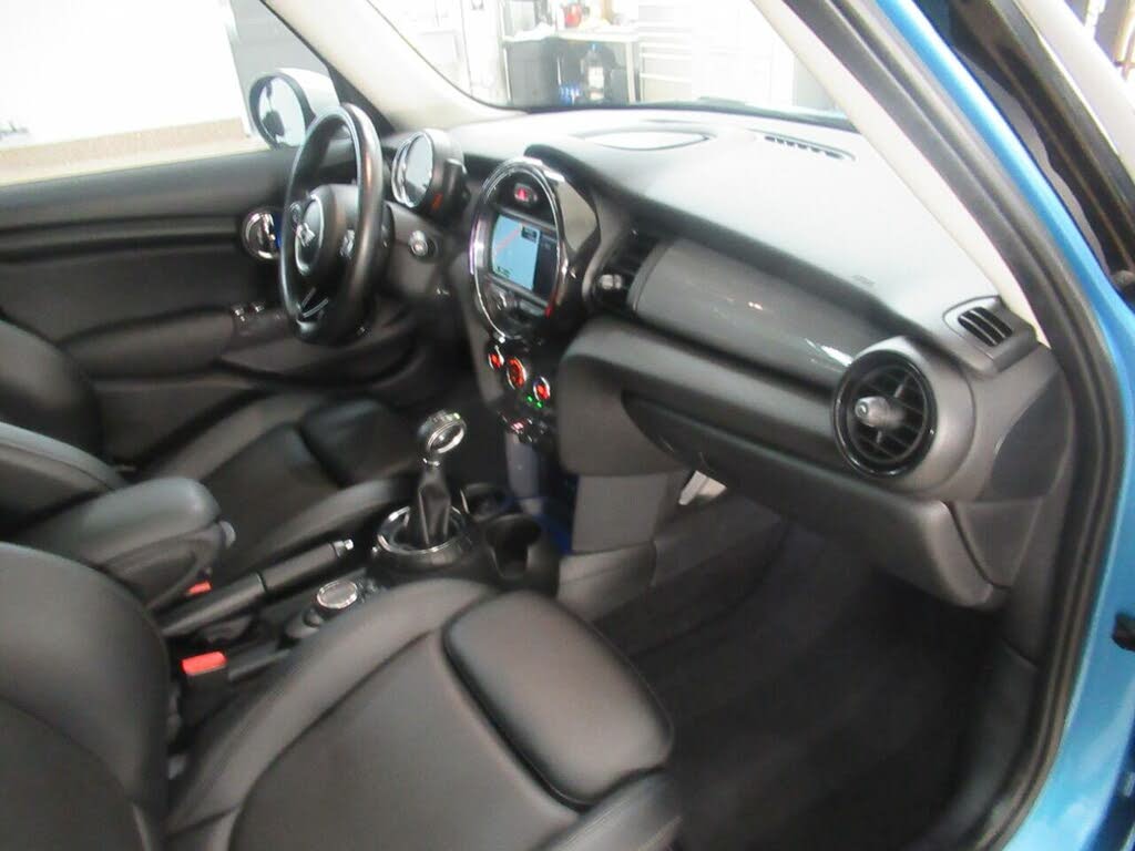2016 MINI Cooper 4-Door Hatchback FWD for sale in Hudsonville, MI – photo 9