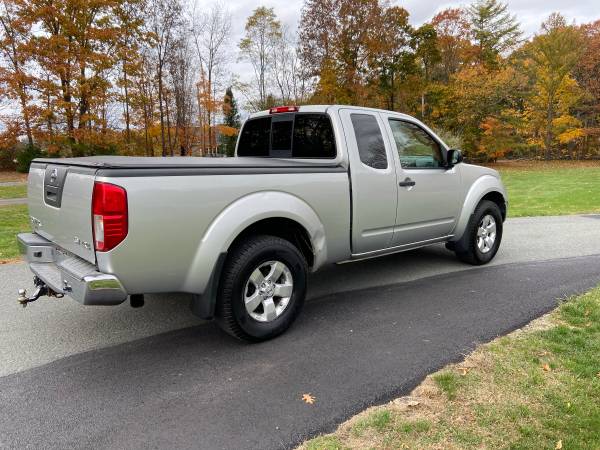 2011 Nissan Frontier 4x4 pickup - cars & trucks - by owner - vehicle... for sale in Millis, MA – photo 4