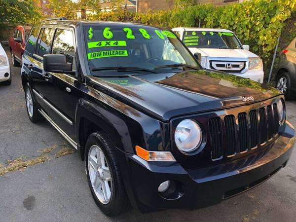 :::2010 JEEP PATRIOT LATITUDE 4x4 :::: - cars & trucks - by dealer -... for sale in Hartford, CT