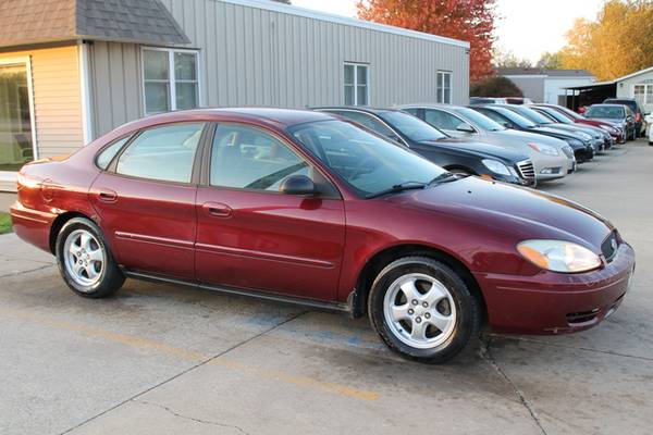 2005 Ford Taurus SE for sale in quad cities, IA – photo 2