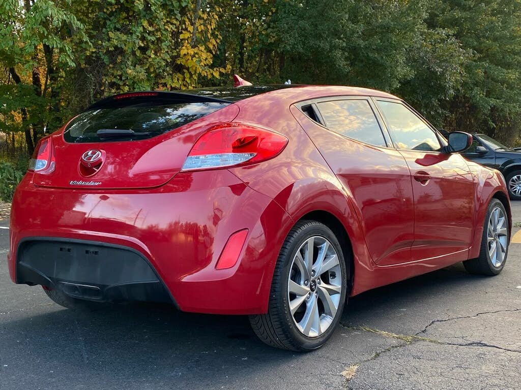 2016 Hyundai Veloster FWD with Black Seats for sale in Little Ferry, NJ – photo 9