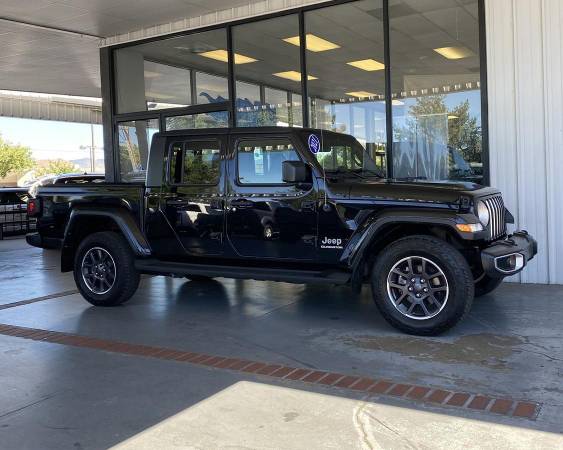 2021 Jeep Gladiator Overland - - by dealer - vehicle for sale in Reno, NV – photo 4