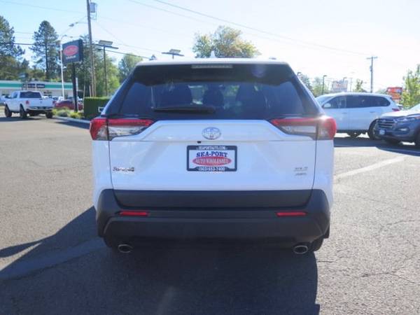 2020 Toyota RAV4 XLE Premium AWD Four Door SUV **Like New Low Miles... for sale in Portland, OR – photo 7