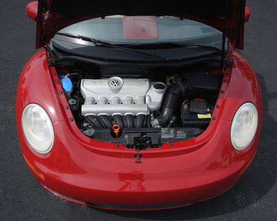 2008 VOLKSWAGEN NEW BEETLE CONVERTIBLE, 2.5L 4Cyl, CLEAN for sale in west park, FL – photo 9