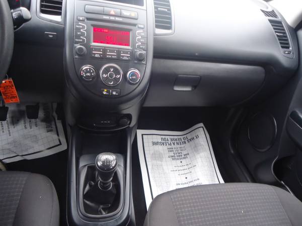 2013 KIA SOUL 5 SPEED MANUAL for sale in Elmont, NY – photo 16