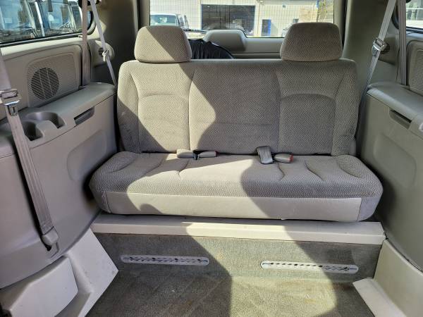 CHRYSLER TOWN AND COUNTRY WHEELCHAIR VAN LOW MILES FREE SHIP... for sale in Jonesboro, NY – photo 11