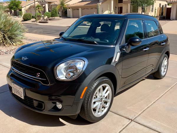 Spotless 2016 Mini Cooper “S” Countryman Turbo only 26K! Just serviced for sale in Mesa, AZ