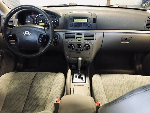 2007 Hyundai Sonata GLS - - by dealer - vehicle for sale in Madison, WI – photo 14