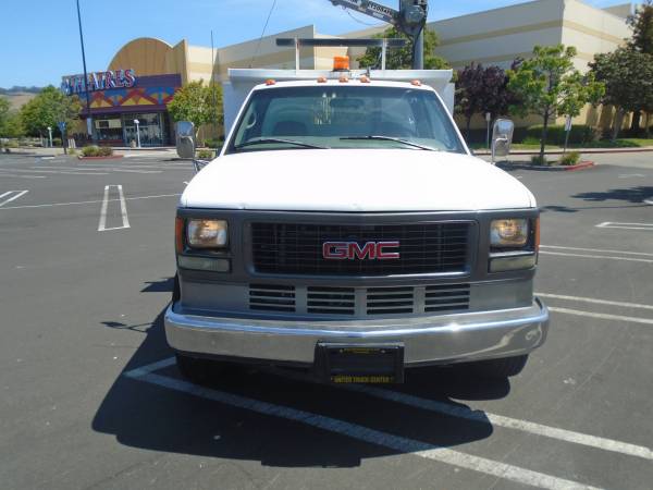 1998 GMC 3500HD 2/3 YARD DUMP LOW MILES - - by dealer for sale in San Leandro, CA – photo 2
