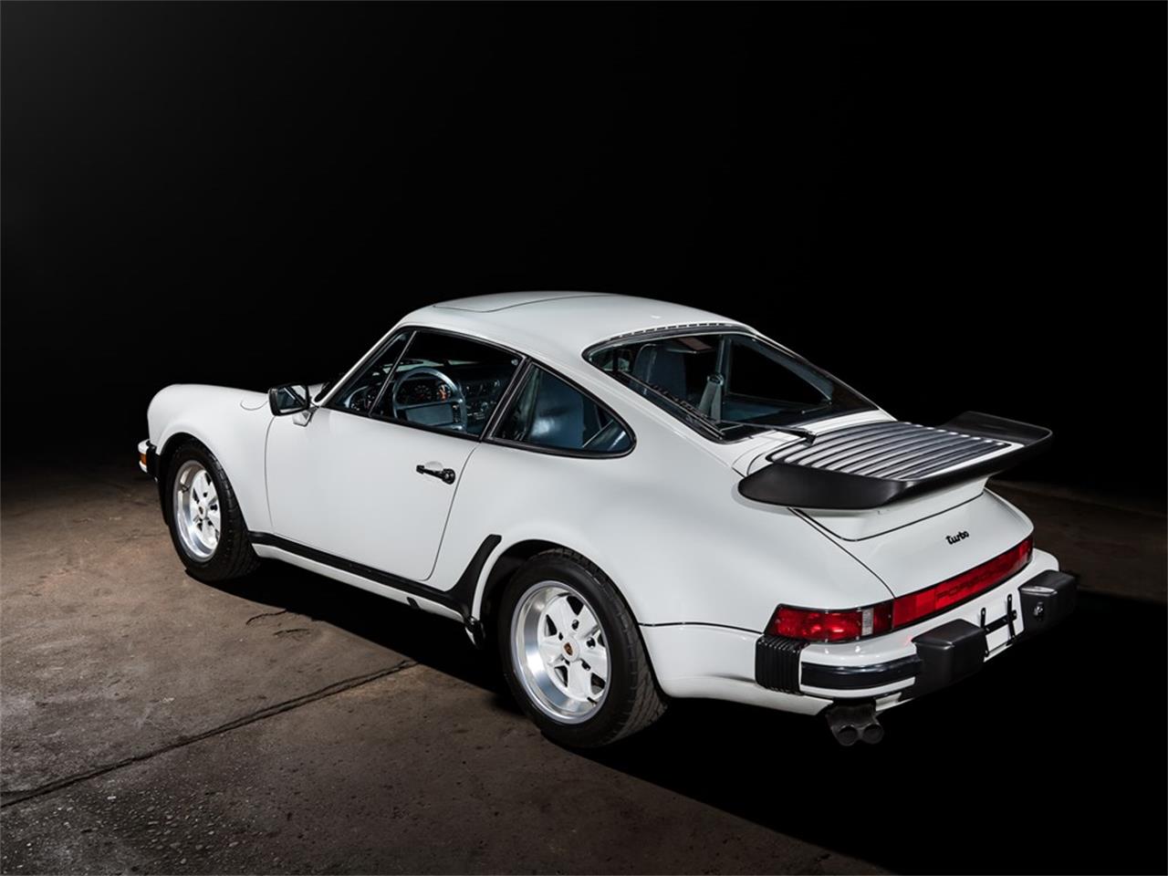 For Sale at Auction: 1989 Porsche 911 for sale in Auburn, IN – photo 2