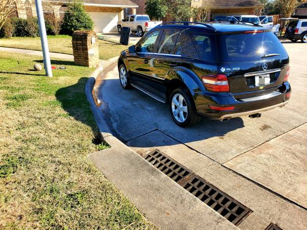 2011 Mercedes ML 350 Looks and runs Great ice cold AC 1 owner 7, 950 for sale in Spring, TX – photo 4