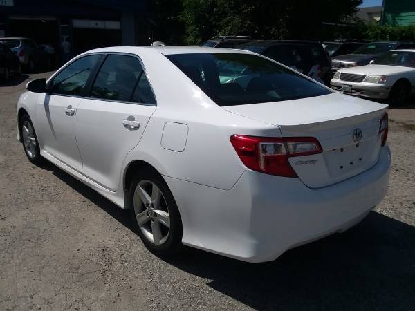 2014 Toyota Camry SE 80K $10599 Auto 4Cyl Loaded White Clean AAS for sale in Providence, RI – photo 4