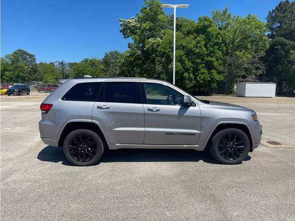 2017 Jeep Grand Cherokee Altitude - - by dealer for sale in Gilmer, TX – photo 6