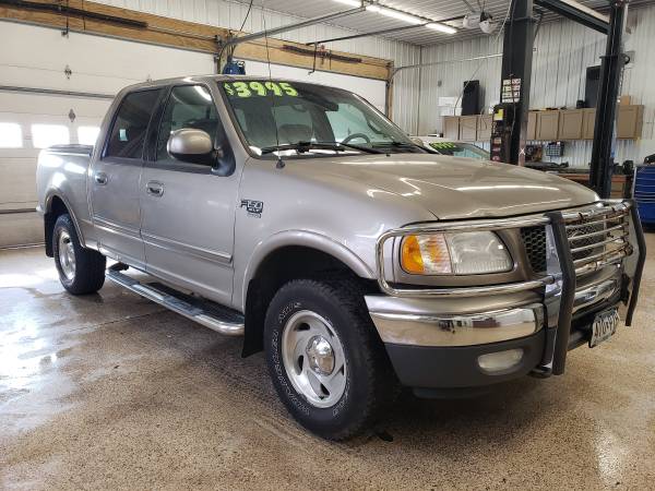 **2001 FORD F150 XLT 4X4 SUPERCREW TRITON V8** - cars & trucks - by... for sale in Cambridge, MN – photo 3