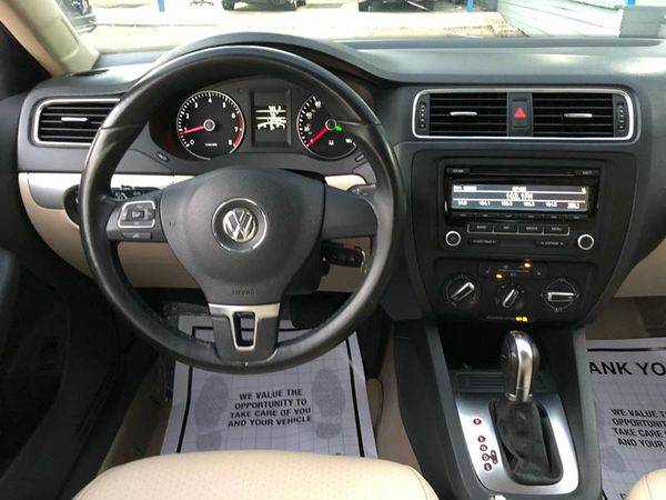 2014 Volkswagen Jetta SE 4dr Sedan 6A w/Connectivity for sale in Houston, TX – photo 16