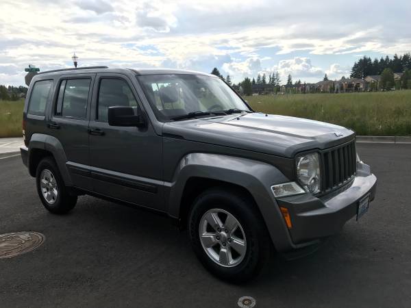 2012 Jeep Liberty 4x4 (360* INTERIOR VIEW ) for sale in Vancouver, OR – photo 7