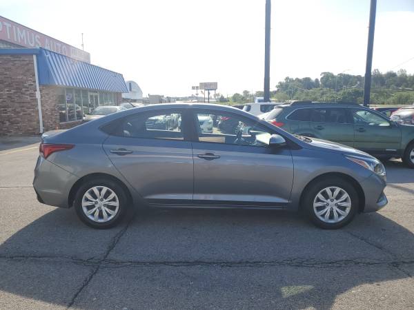 2020 Hyundai Accent SE 33K Miles - - by dealer for sale in Omaha, NE – photo 4