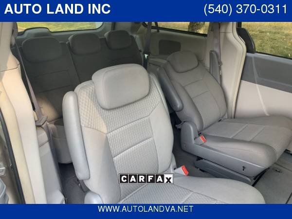 2009 CHRYSLER TOWN & COUNTRY LX Weekend Sale Price for sale in Fredericksburg, VA – photo 18