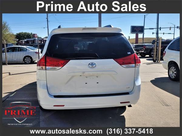 2011 TOYOTA SIENNA LE - - by dealer - vehicle for sale in Wichita, KS – photo 4