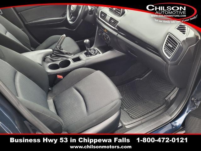 2015 Mazda Mazda3 i SV for sale in Chippewa Falls, WI – photo 17