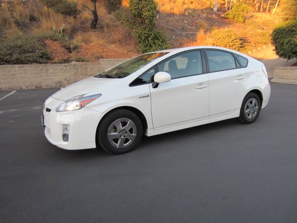 2012 Toyota Prius II Very Clean - cars & trucks - by owner - vehicle... for sale in San Diego, CA – photo 3