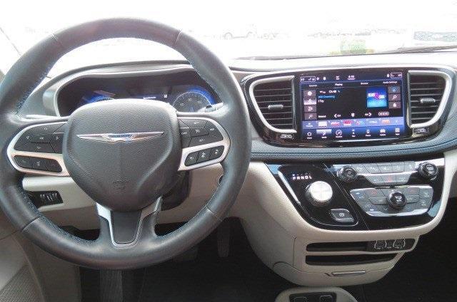 2021 Chrysler Pacifica Touring-L for sale in NICHOLASVILLE, KY – photo 16