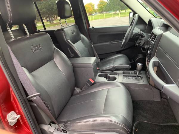 2012 JEEP LIBERTY SPORT LATITUDE 4X4 68k miles fully loaded leather... for sale in Detroit, MI – photo 18