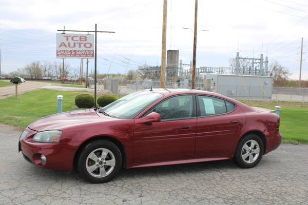 2005 Pontiac Grand Prix GT - - by dealer - vehicle for sale in Normal, IL
