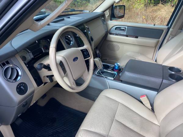 2012 Ford expedition 4x4 excellent condition - - by for sale in Damascus, OR – photo 7