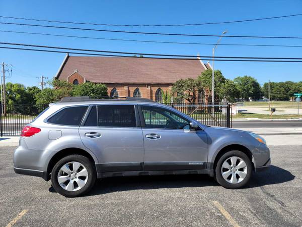 2010 SUBARU OUTBACK 2 5I PREMIUM ONLY 98k miles - cars & for sale in Kansas City, MO – photo 7