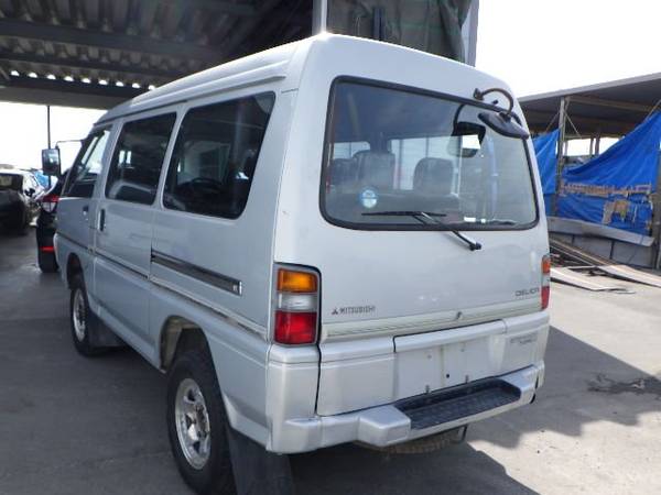 1995 Delica L300 High Roof-Manual Transmission/LSD - cars & trucks -... for sale in Portland, OR – photo 2