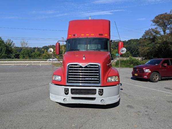 2012 MACK CXU 613 TANDEM DAY CABS LOW MILES BAD CREDIT FINANCING for sale in Wappingers Falls, SC – photo 4