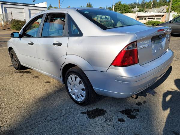 2004 Ford Focus (Clean Title - 140k Miles) - - by for sale in Roseburg, OR – photo 3
