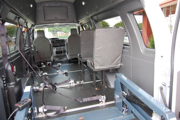 HANDICAP ACCESSIBLE WHEELCHAIR LIFT EQUIPPED VAN.....UNIT# 2274FT for sale in Charlotte, NC – photo 12