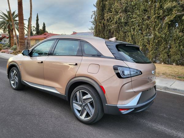 2019 Hyundai Nexo Limited - - by dealer - vehicle for sale in Las Vegas, CA – photo 9