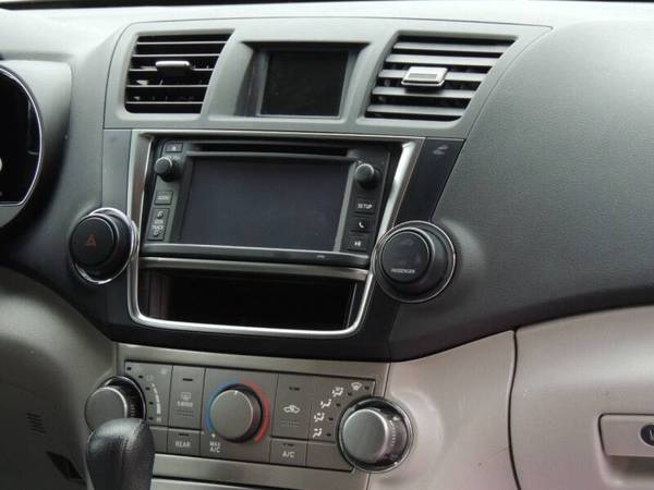2013 Toyota Highlander Plus Only 94K Miles Back Up PowerGater for sale in binghamton, NY – photo 22