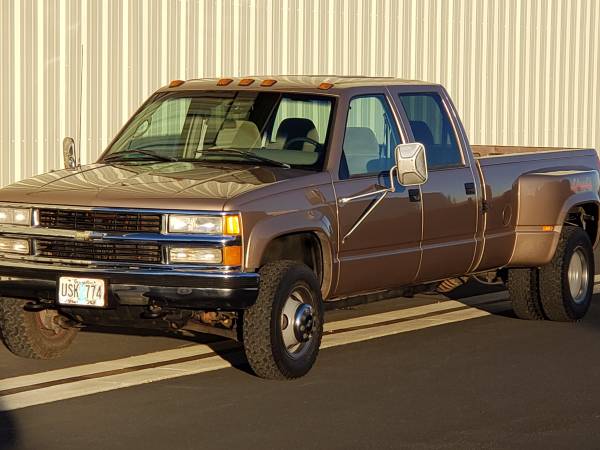 Chevrolet 1 Ton 4x4 Crew Cab Dually Very Low Miles - cars & trucks -... for sale in Bend, OR
