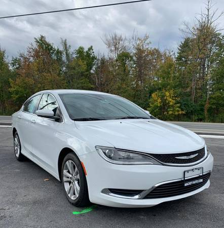 2015 Chrysler 200 Limited for sale in Round Lake, NY – photo 3