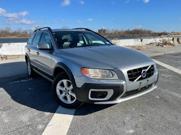 2010 Volvo XC70 3 2L AWD, MINT IN & OUT, RUNS & DRIVES 100 ! - cars & for sale in Brooklyn, NY – photo 3