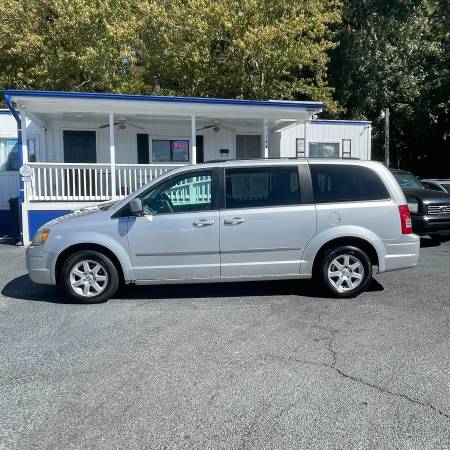 2010 CHRYSLER TOWN & COUNTRY TOURING BUY HERE PAY HERE - cars & for sale in Clayton, NC – photo 19