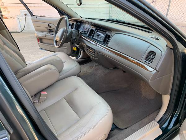 2003 Ford Crown Vic LX - - by dealer - vehicle for sale in Charlotte, NC – photo 11