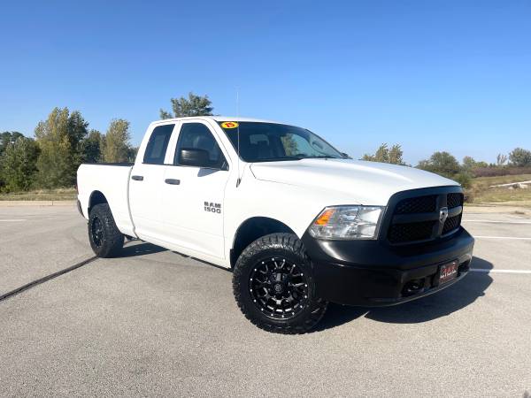 2015 RAM 1500 4X4 LOW MILES NEW WHEELS AND TIRES! - cars & for sale in Platte City, MO